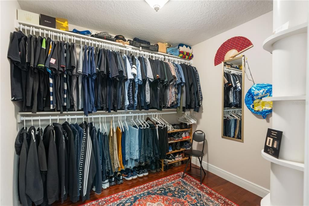 Interior, Walk-in Closets, Wood Texture Flooring