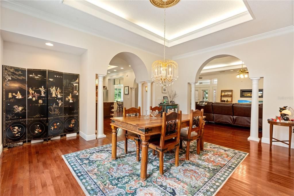 Chandelier, Dining room, Interior, Recessed Lighting, Wood Texture Flooring
