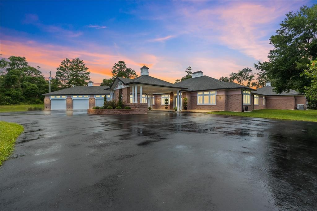 Attached, Backyard, Exterior, Facade, Brick Facade, Ranch