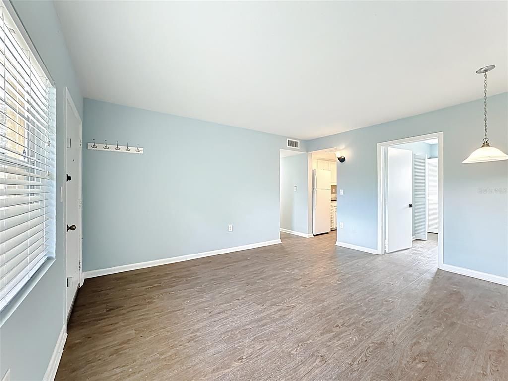 Empty room, Interior, Pendant Lights, Wood Texture Flooring