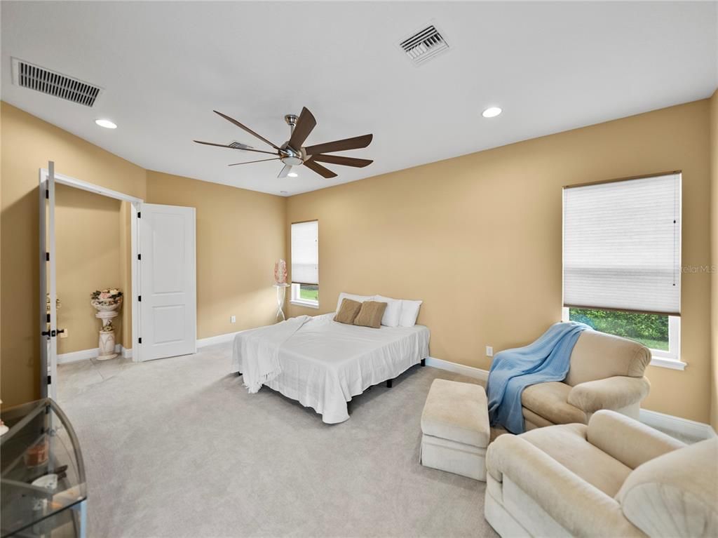 Bedroom, Interior, Recessed Lighting