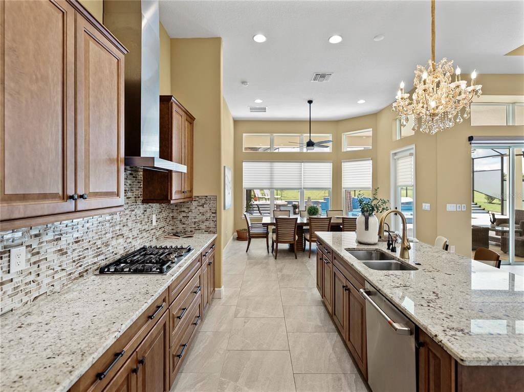 Chandelier, Dining room, Interior, Kitchen, Recessed Lighting, Stainless Steel Appliances
