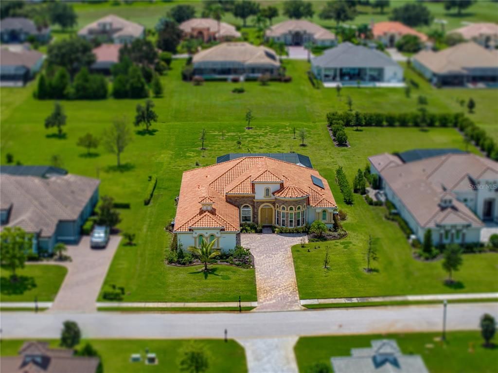 Exterior, Drone