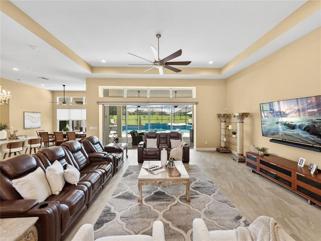 Chandelier, Dining room, Interior, Living room, Pendant Lights, Recessed Lighting, Wood Texture Flooring