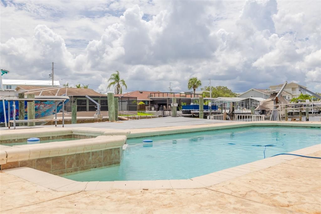 Exterior, Pool
