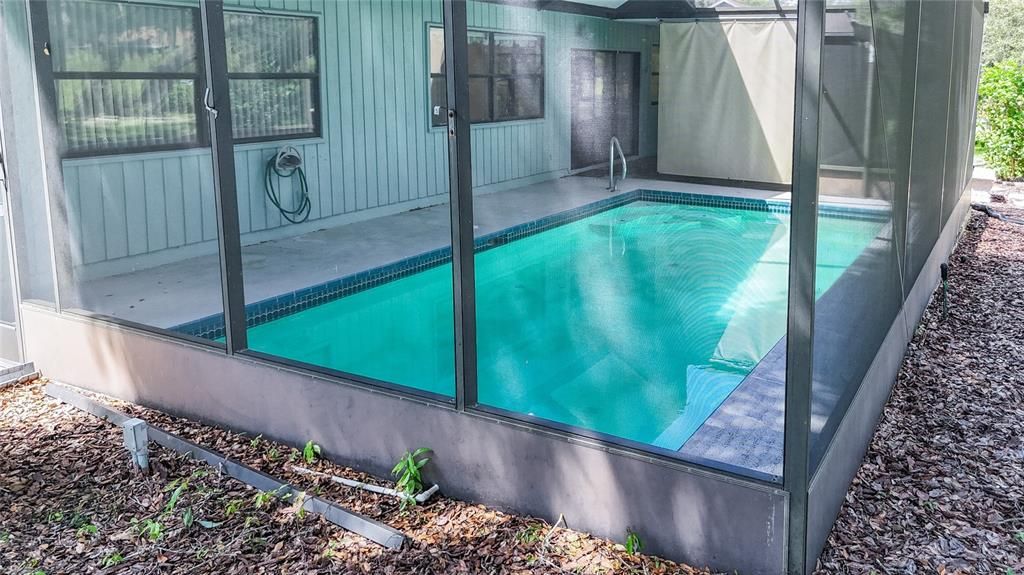 Exterior, Pool