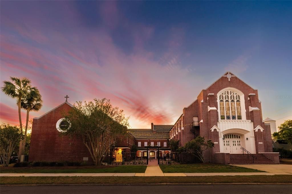 Exterior, Facade, Brick Facade, Brick Traditional