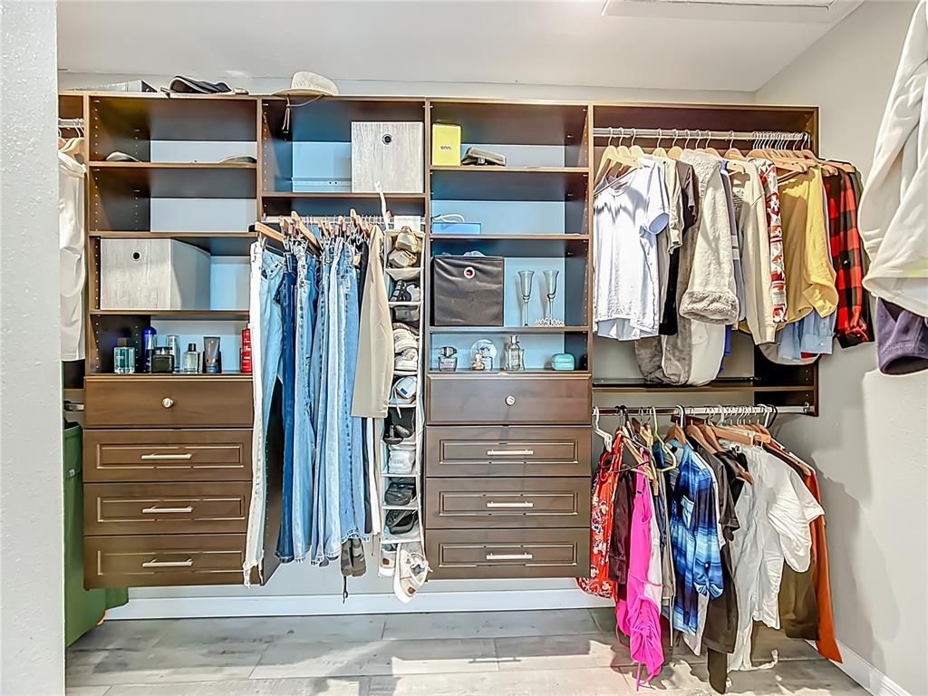 Interior, Walk-in Closets