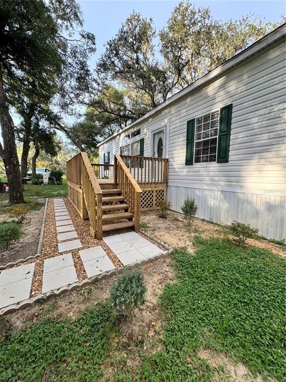 Backyard, Exterior