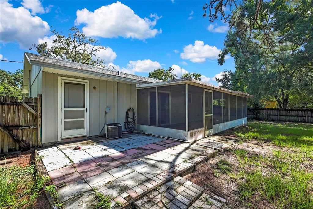 Backyard, Exterior