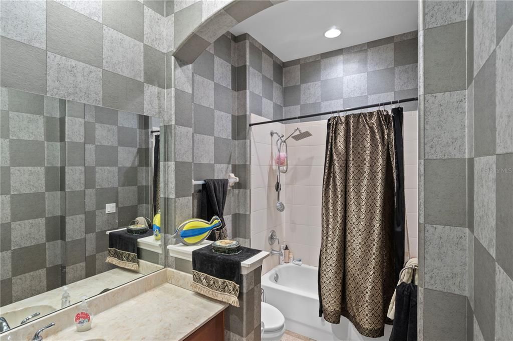 Bathroom, Interior, Recessed Lighting