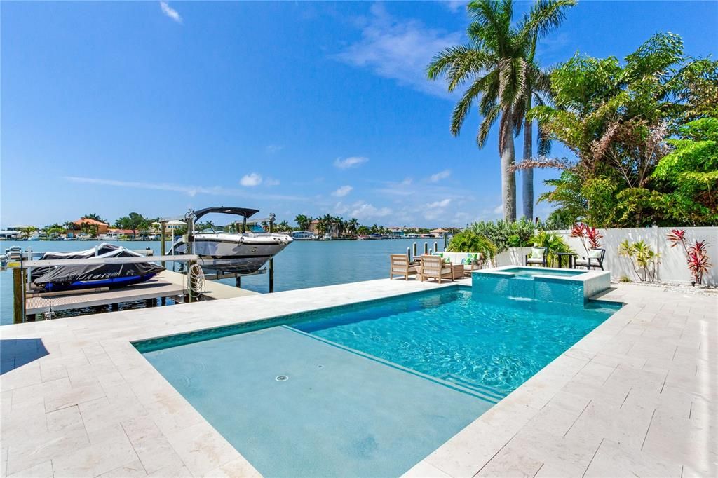 Exterior, Pool, Water