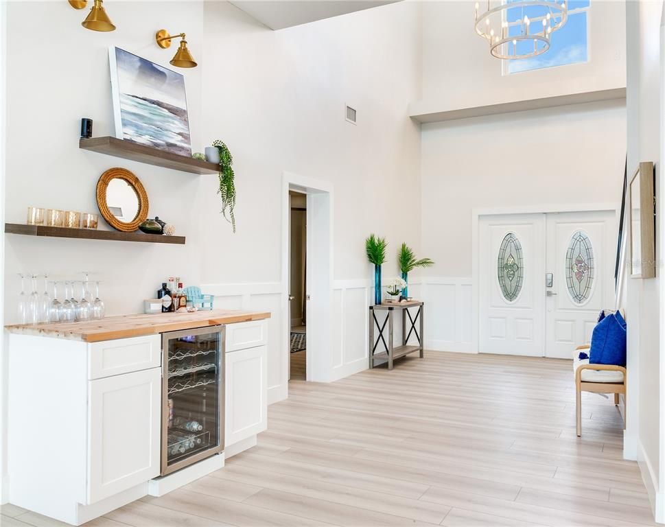 Interior, Pendant Lights, Wood Texture Flooring