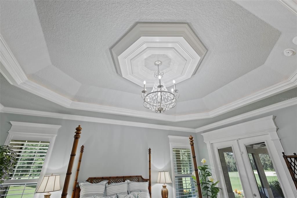 Chandelier, Interior