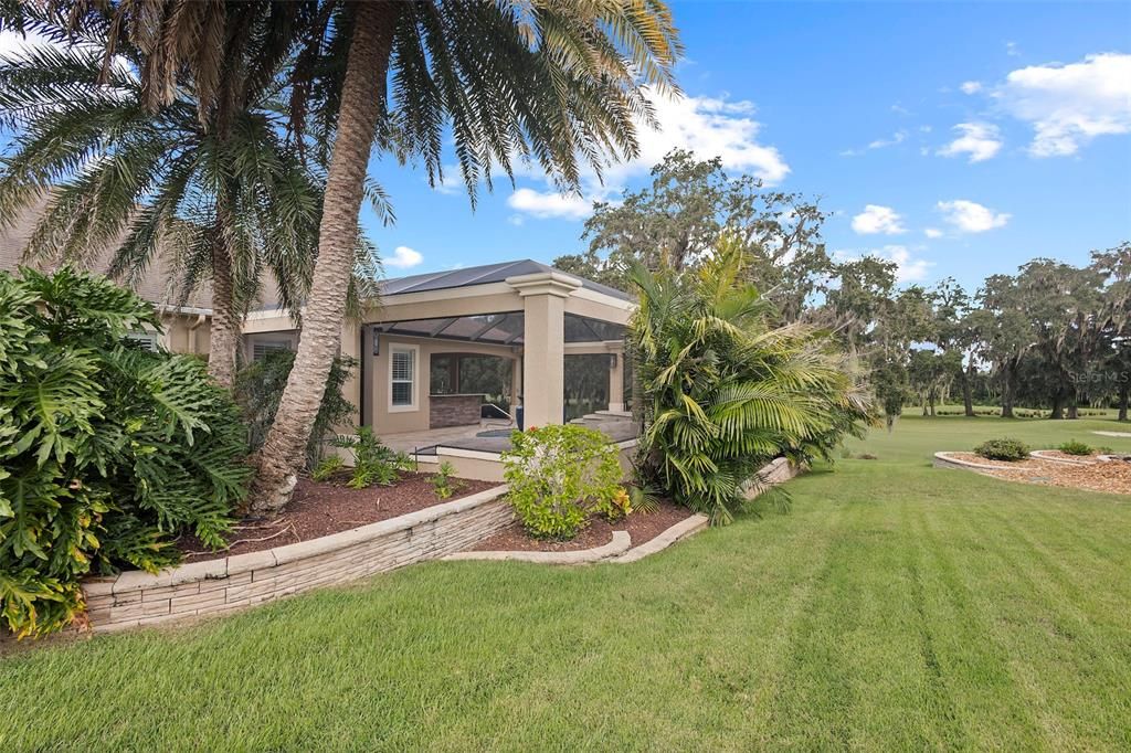 Backyard, Exterior