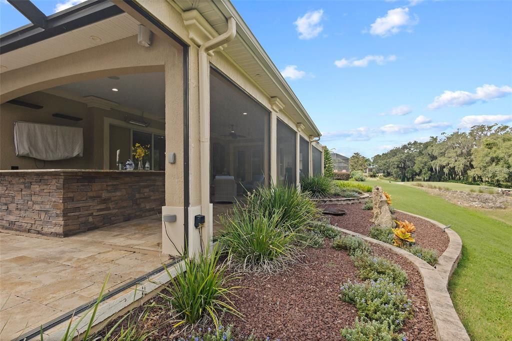 Backyard, Exterior