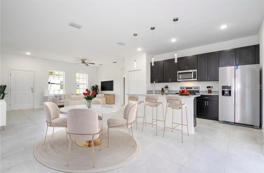 Dining room, Interior, Kitchen, Pendant Lights, Recessed Lighting, Stainless Steel Appliances