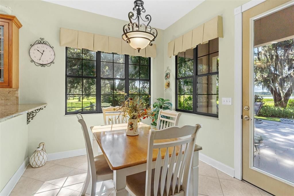 Dining room, Interior