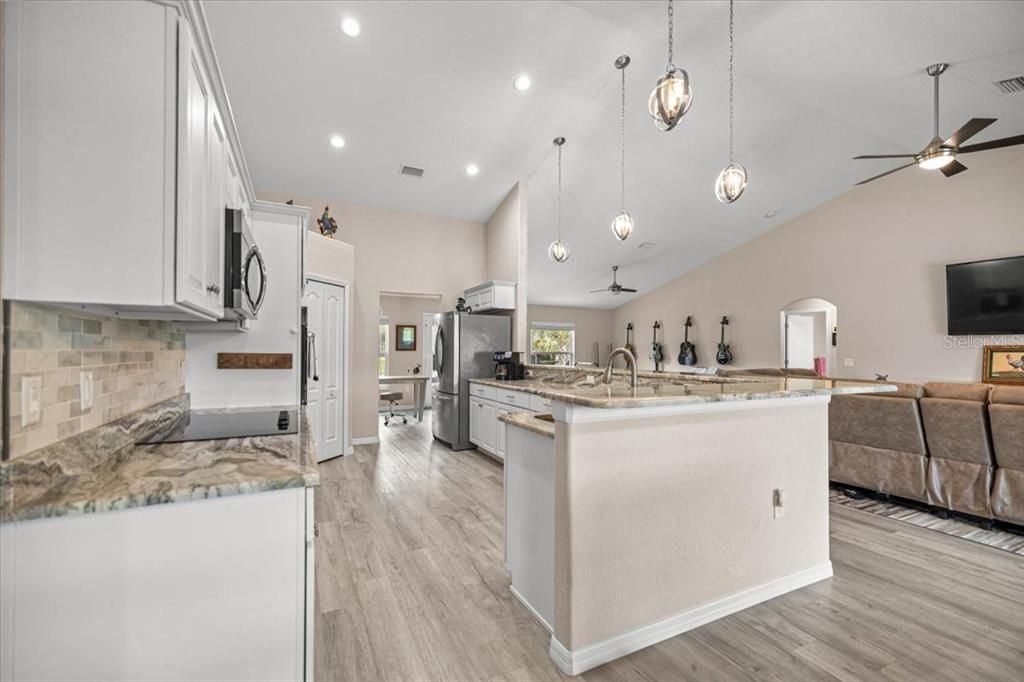 Interior, Kitchen, Living room, Pendant Lights, Recessed Lighting, Wood Texture Flooring