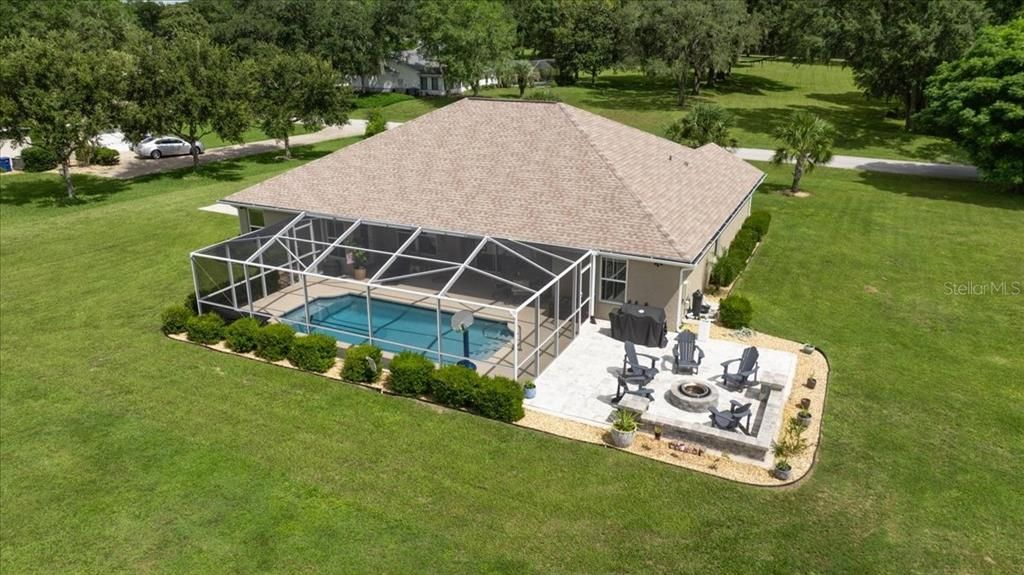 Exterior, Drone