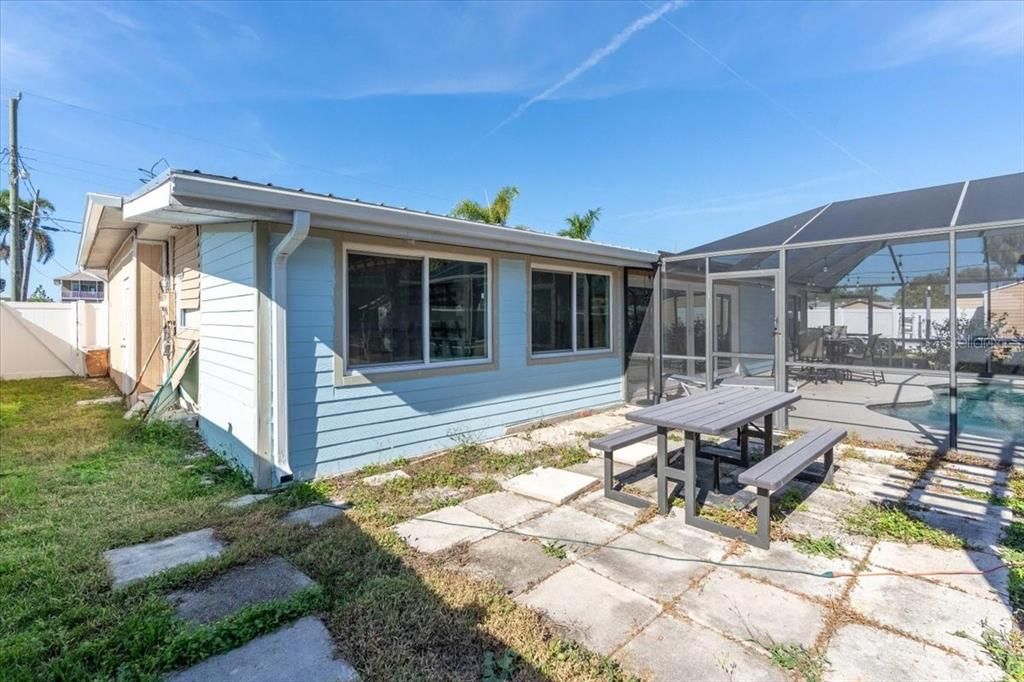 Backyard, Exterior