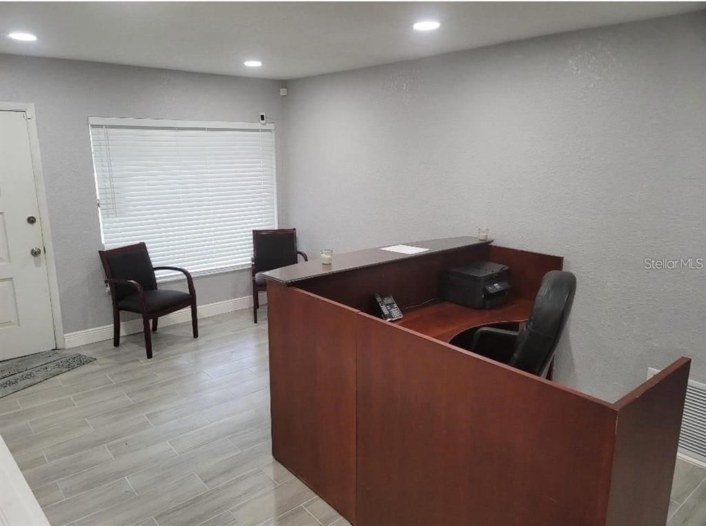 Home Office, Interior, Recessed Lighting, Wood Texture Flooring