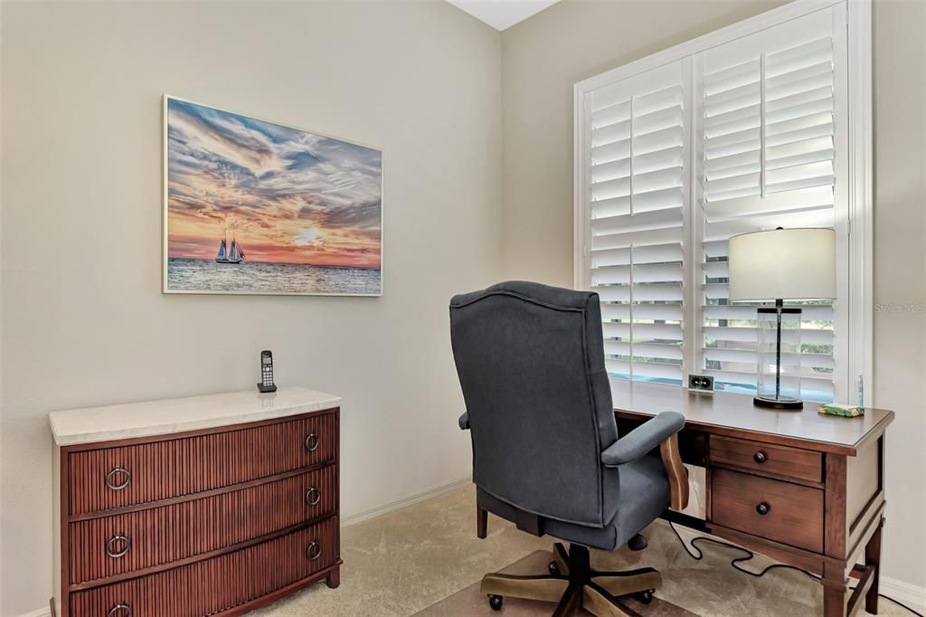 Home Office, Interior