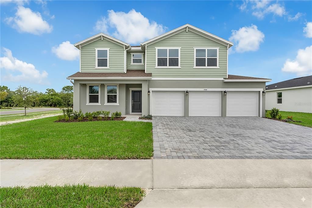 Attached, Exterior, Facade, American Craftsman
