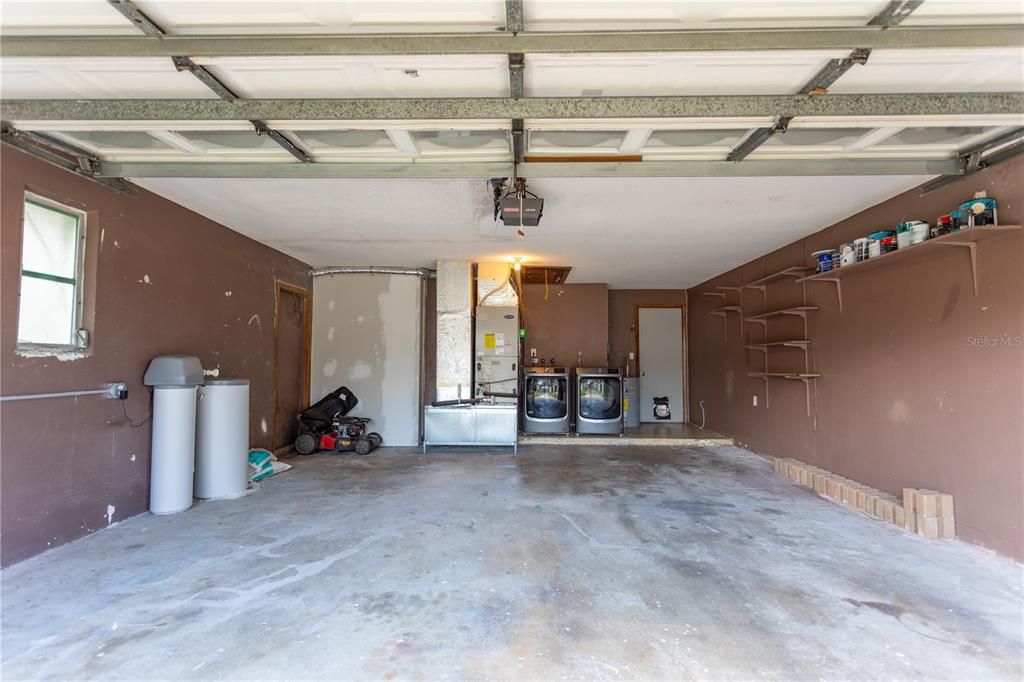 Garage, Interior