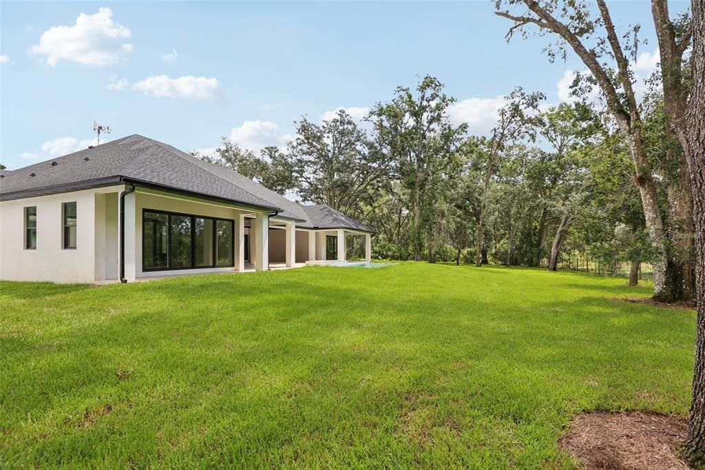 Backyard, Exterior