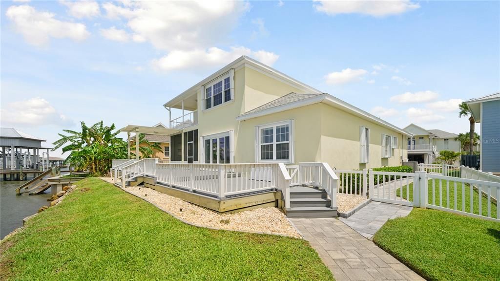 Backyard, Exterior