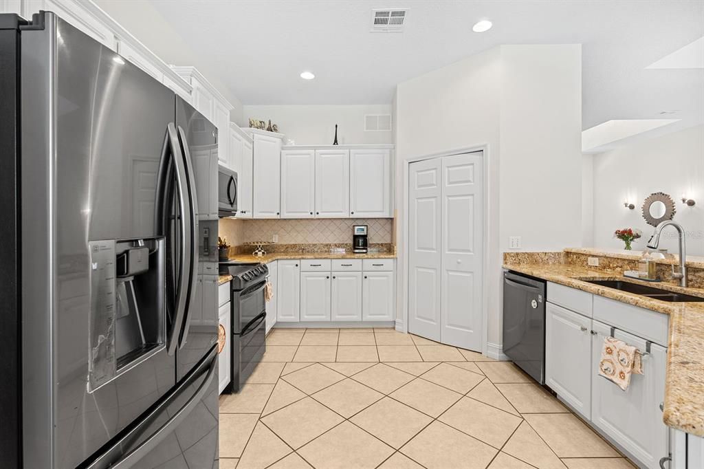 Interior, Kitchen, Recessed Lighting