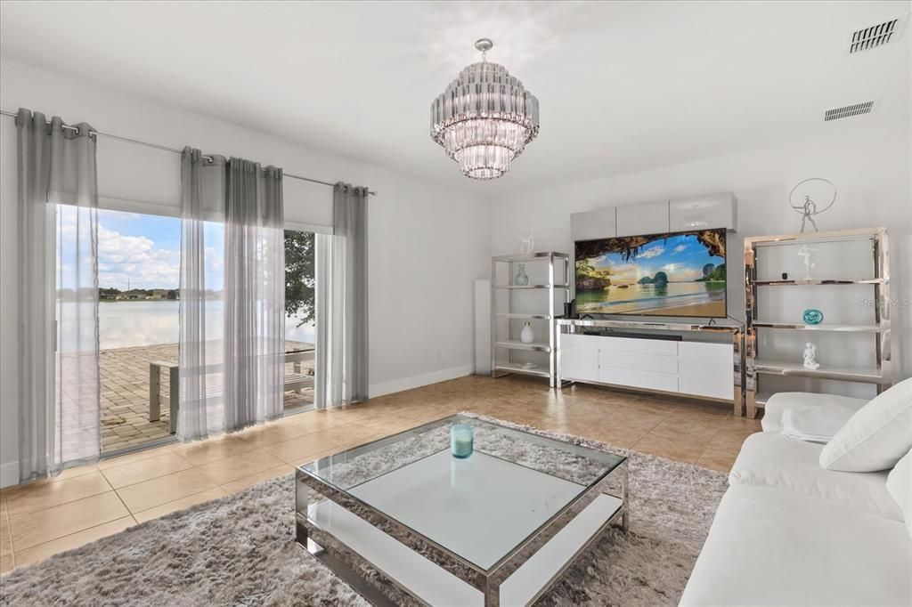 Chandelier, Interior, Living room