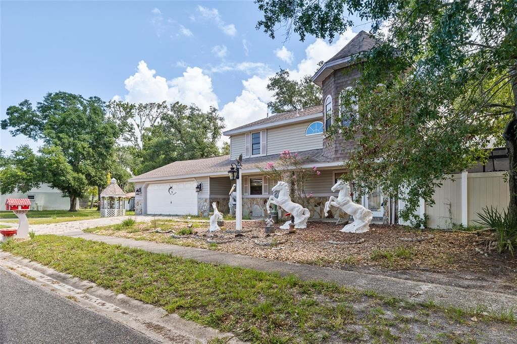 Backyard, Exterior