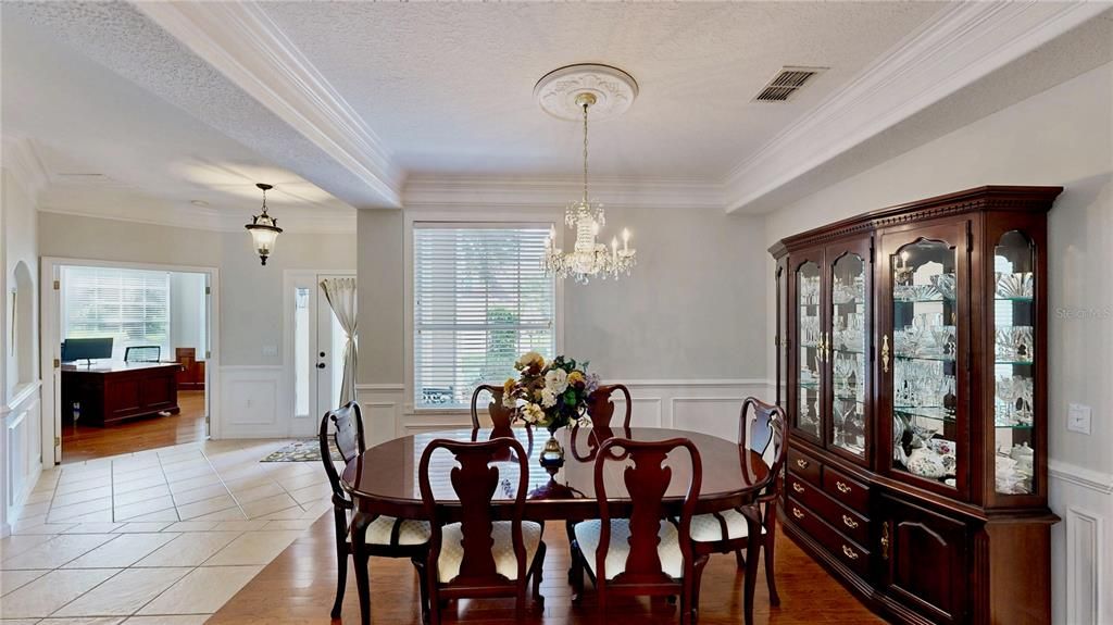 Chandelier, Dining room, Interior, Pendant Lights, Wood Texture Flooring