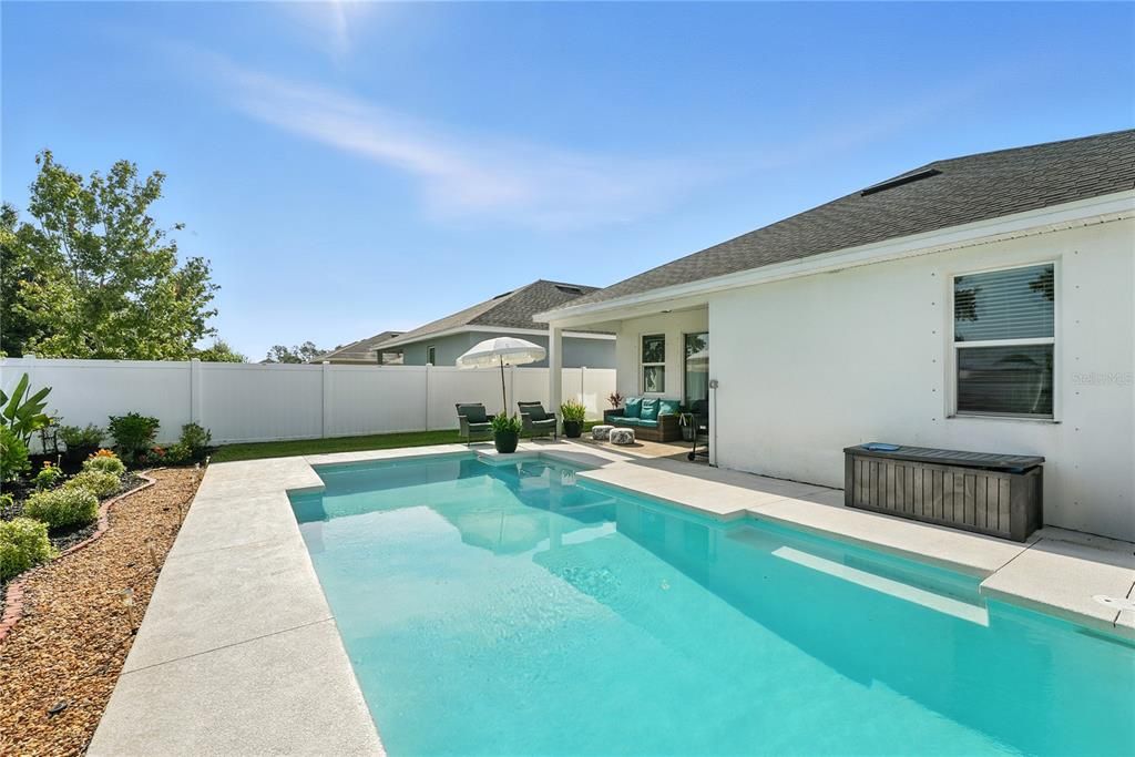 Exterior, Pool