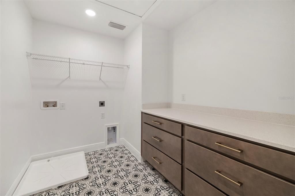 Interior, Recessed Lighting, Walk-in Closets