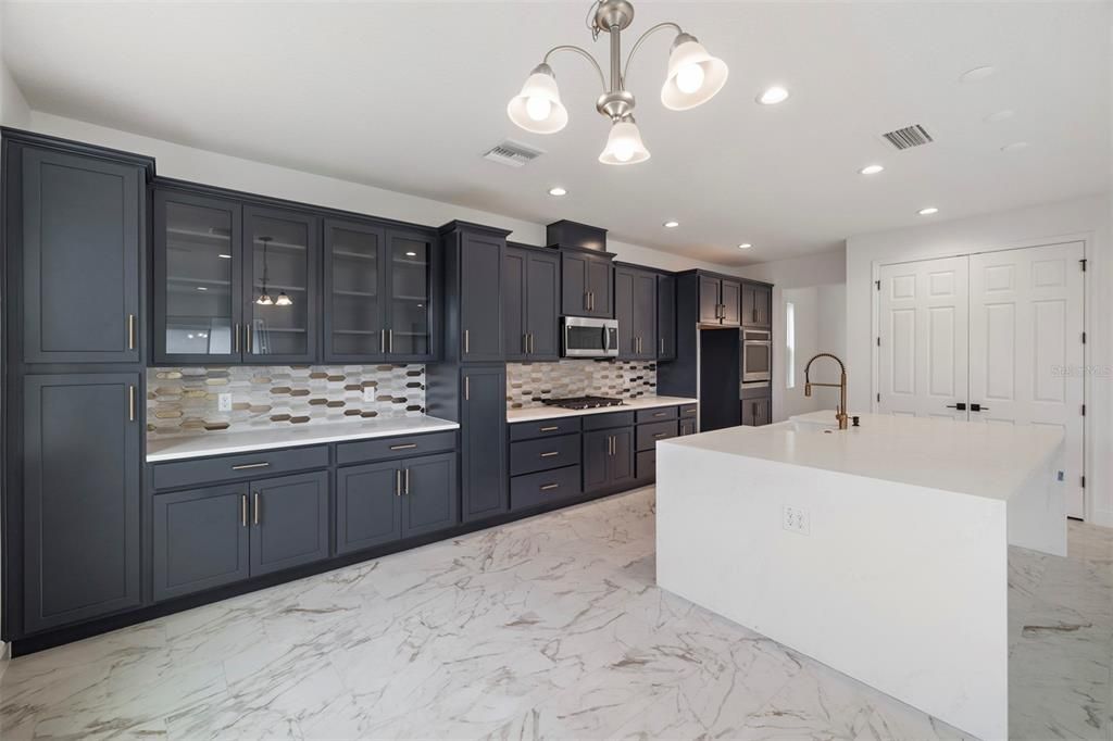 Interior, Kitchen, Marble, Pendant Lights, Recessed Lighting