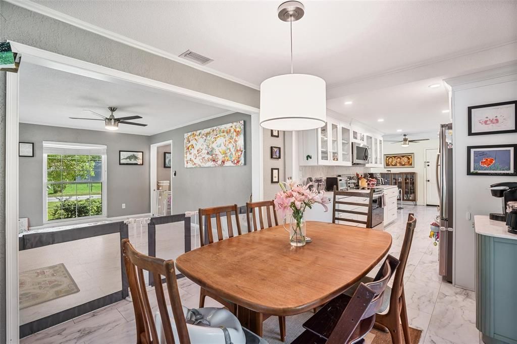 Dining room, Interior, Kitchen, Marble, Pendant Lights, Recessed Lighting