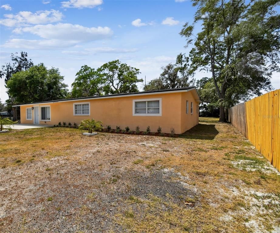 Backyard, Exterior