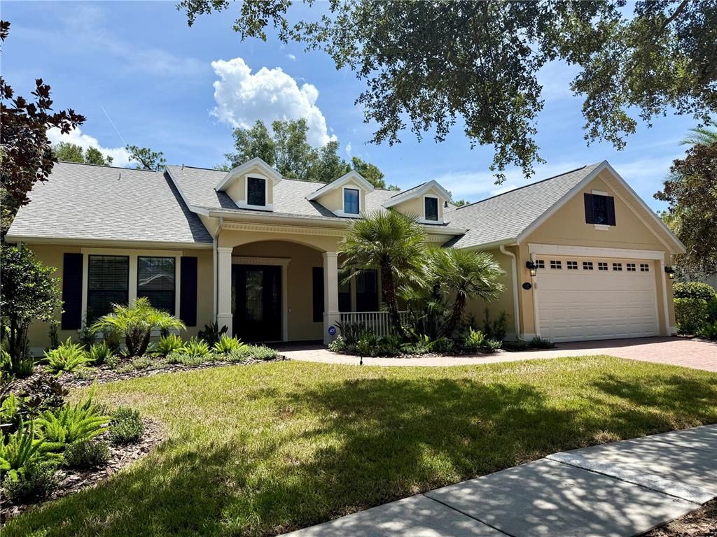 Attached, Exterior, Facade, Ranch