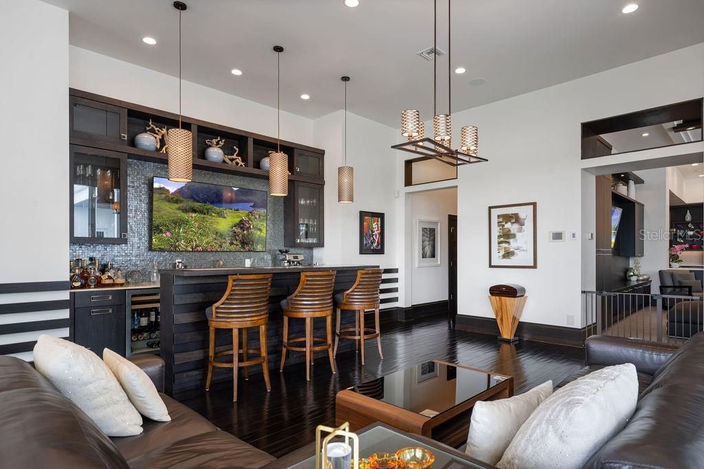 Interior, Pendant Lights, Recessed Lighting, Wood Texture Flooring