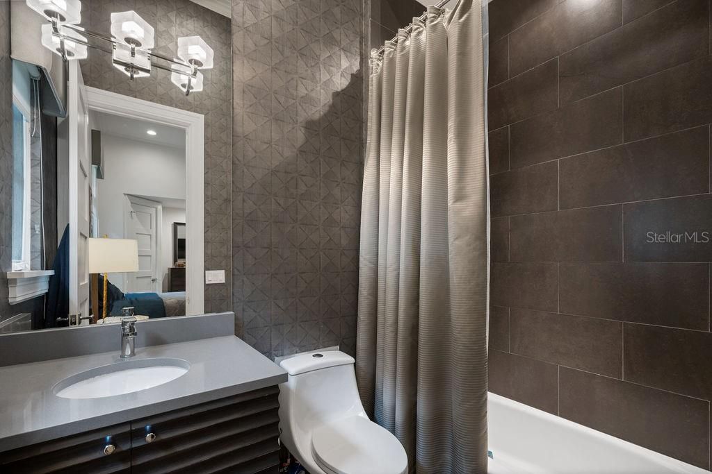 Bathroom, Interior, Recessed Lighting
