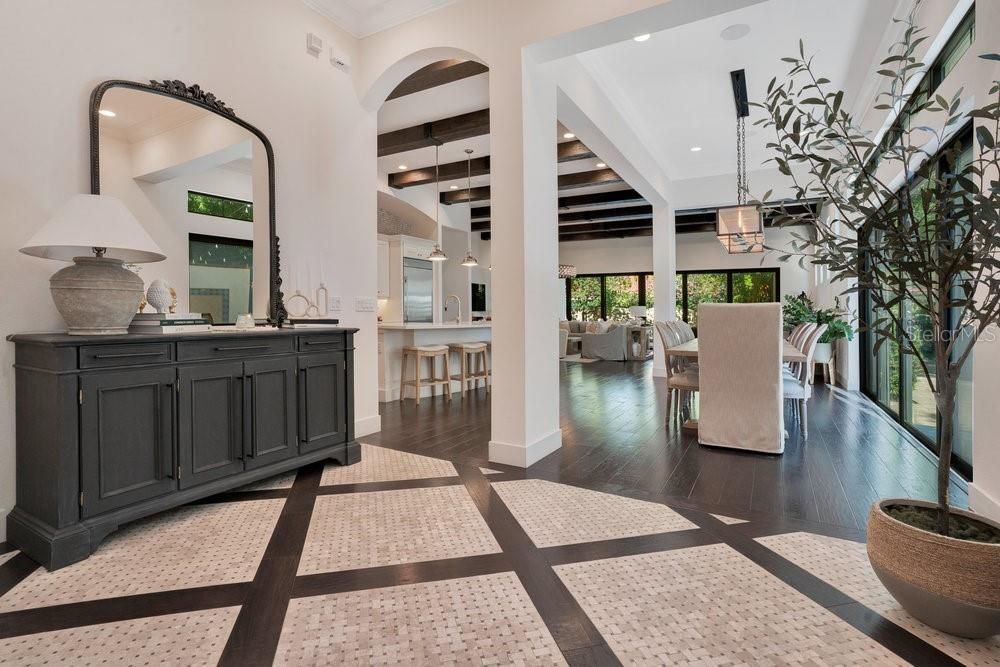 Dining room, Interior, Kitchen, Pendant Lights, Recessed Lighting, Wooden Beams, Wood Texture Flooring