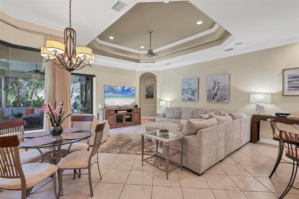 Chandelier, Dining room, Interior, Living room, Recessed Lighting