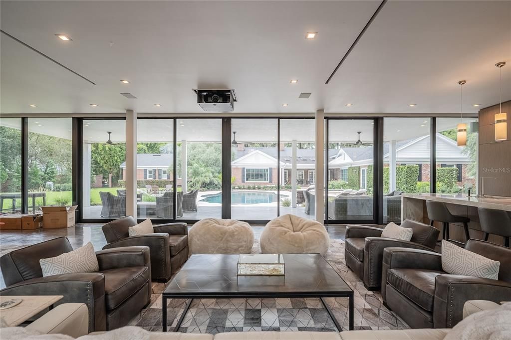 Interior, Living room, Pendant Lights, Recessed Lighting