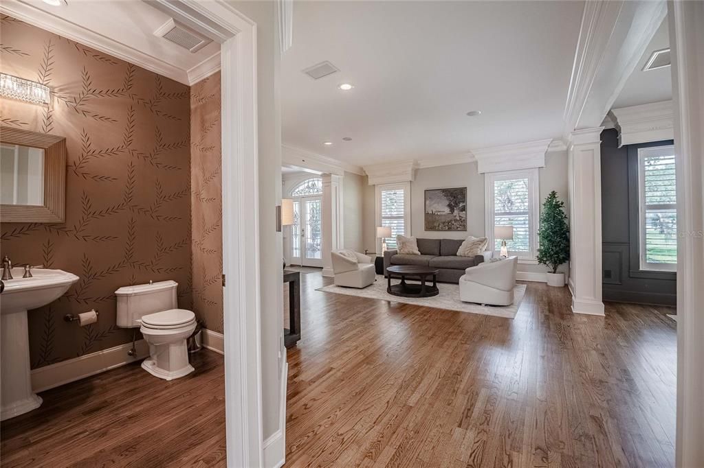 Bathroom, Interior, Living room, Recessed Lighting, Wood Texture Flooring