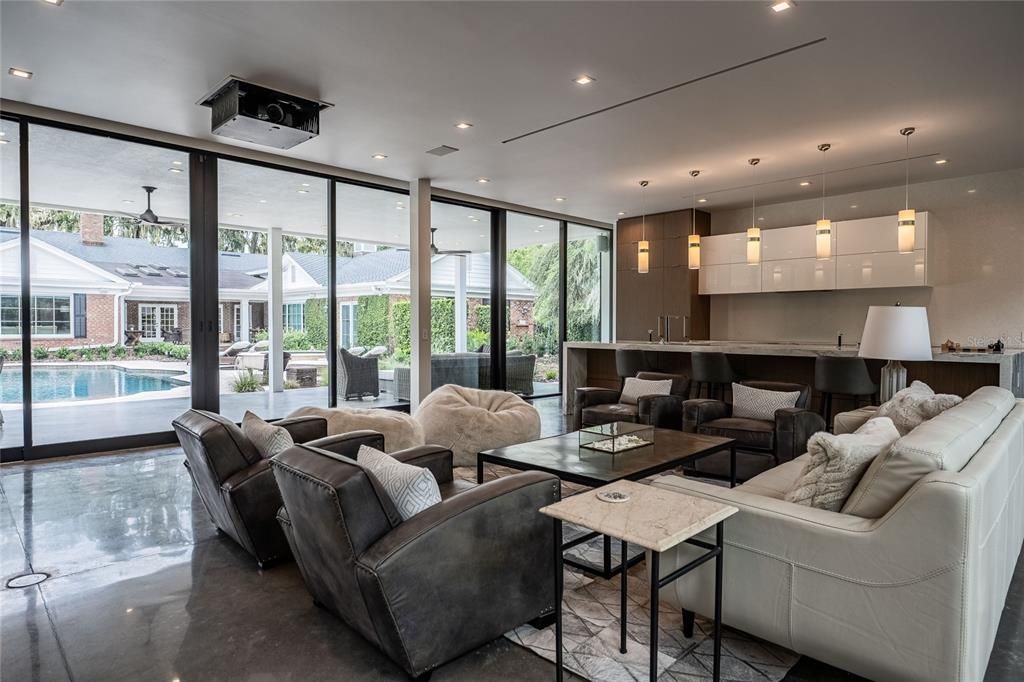 Interior, Living room, Pendant Lights, Recessed Lighting