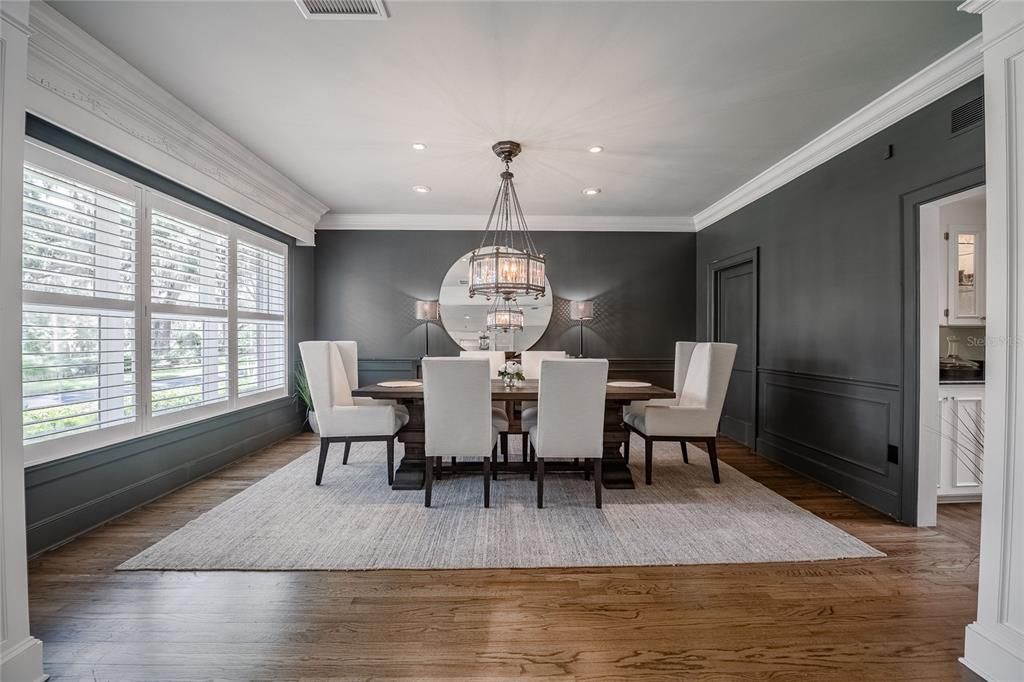Chandelier, Dining room, Interior, Pendant Lights, Recessed Lighting, Wood Texture Flooring