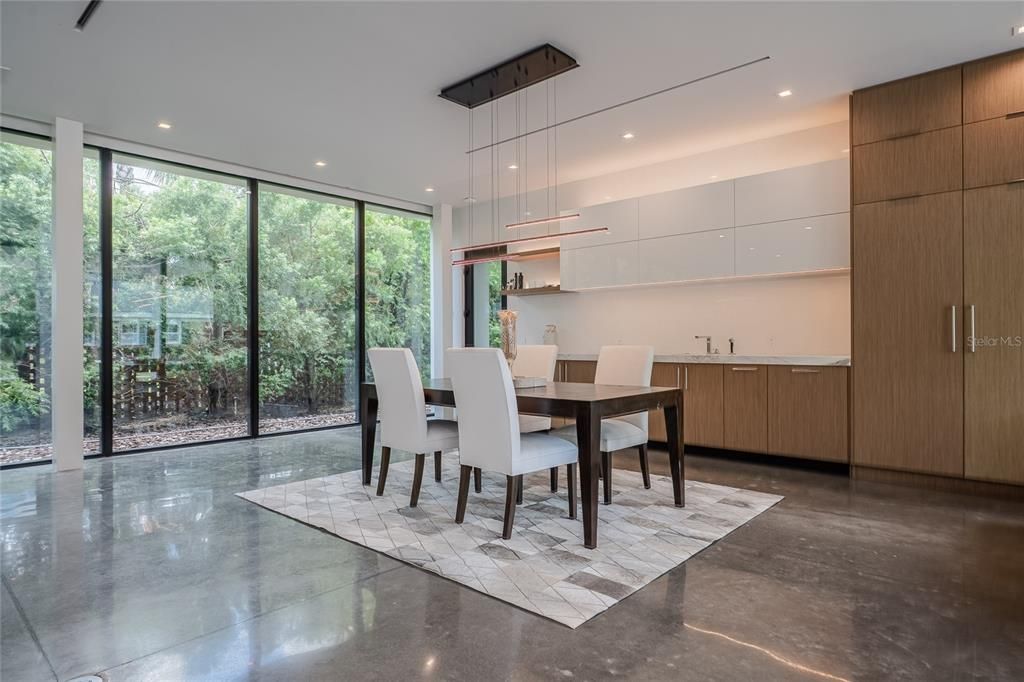 Dining room, Interior, Pendant Lights, Recessed Lighting